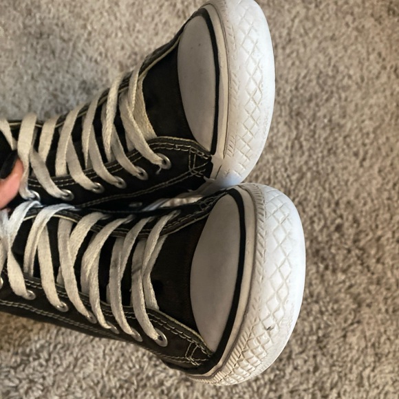 Converse all stars Chuck Taylor Hi Black and White unisex Youth Sneakers - Picture 8 of 17